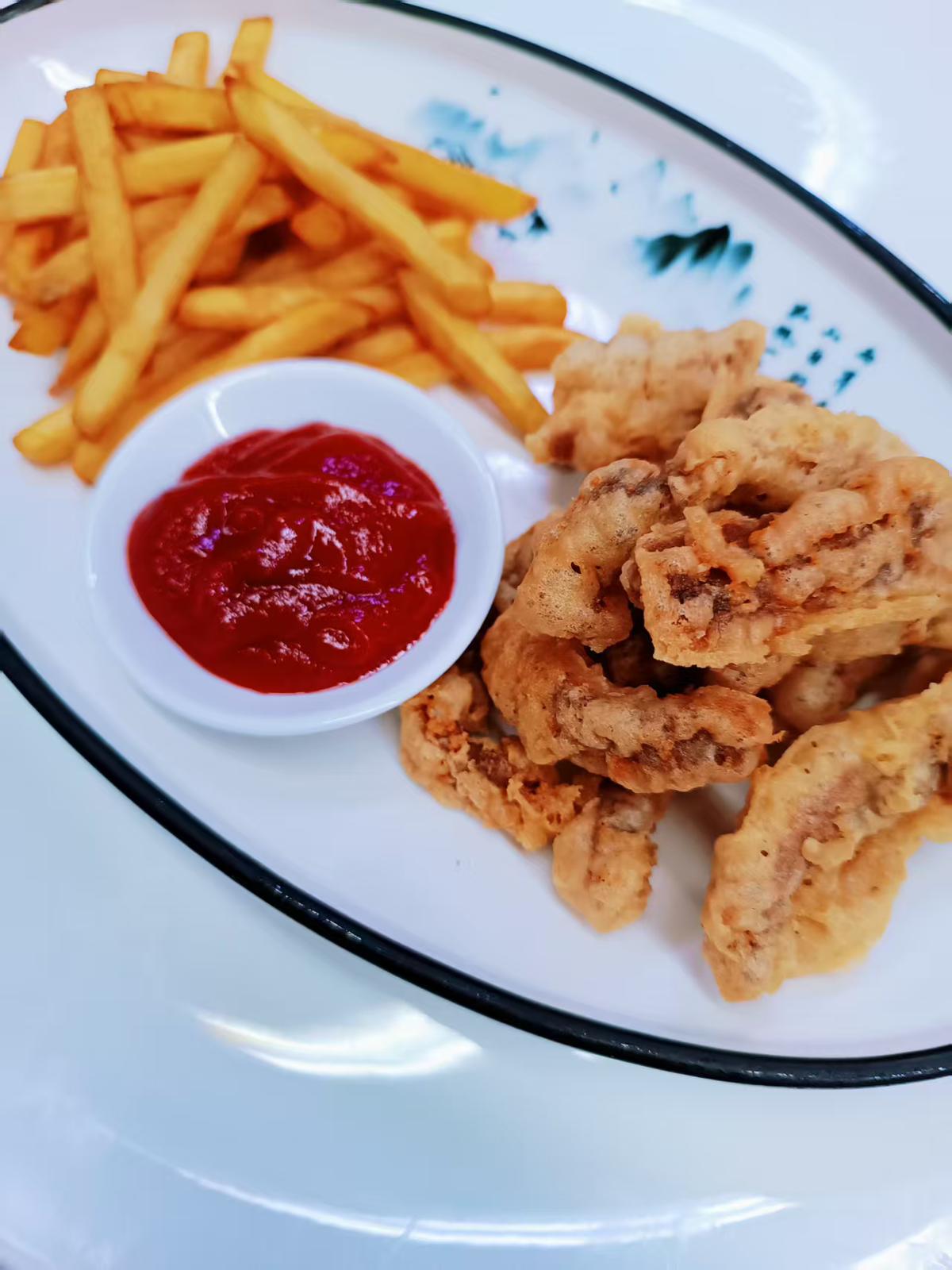 060 椒盐双脆 (肉棒和薯条) Deep Fried Pork & Potato Chips