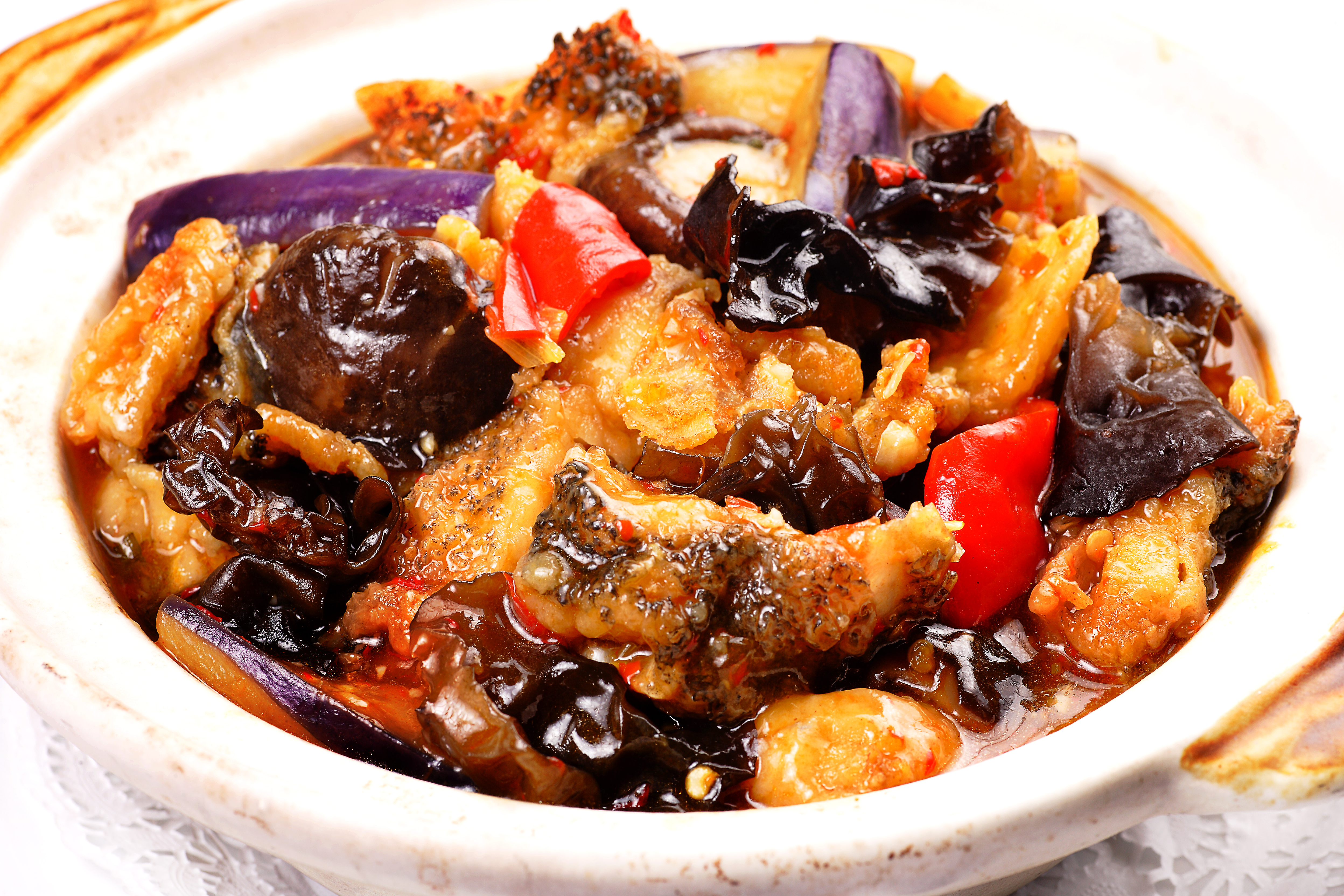 029 鱼香顺壳煲 YU-XIANG STYLE "SOON HOCK" FISH IN CLAY-POT