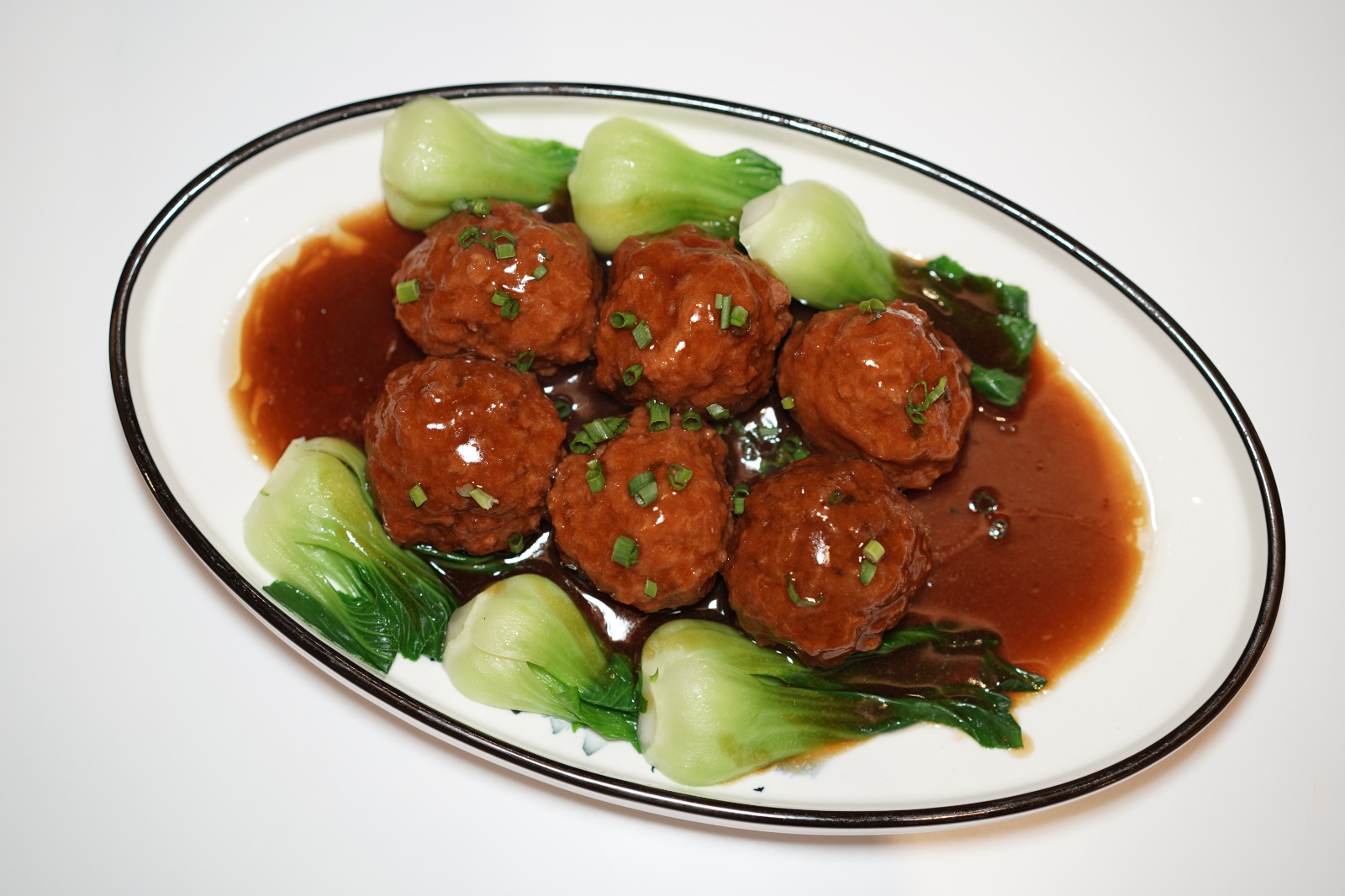 058 上海红烧狮子头 (BRAISED PORK MEAT BALLS & VEGETABLE IN BROWN SAUCE)