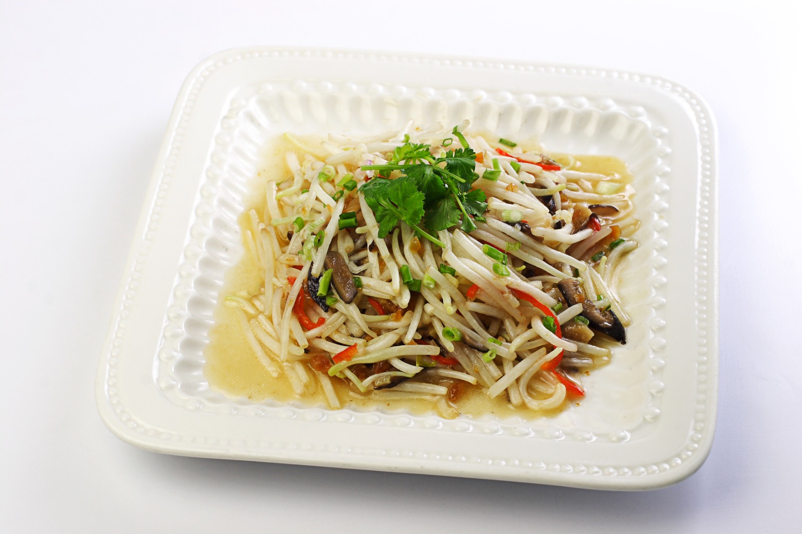 071 咸鱼炒银牙 Fried Bean sprout w/Salted Fish