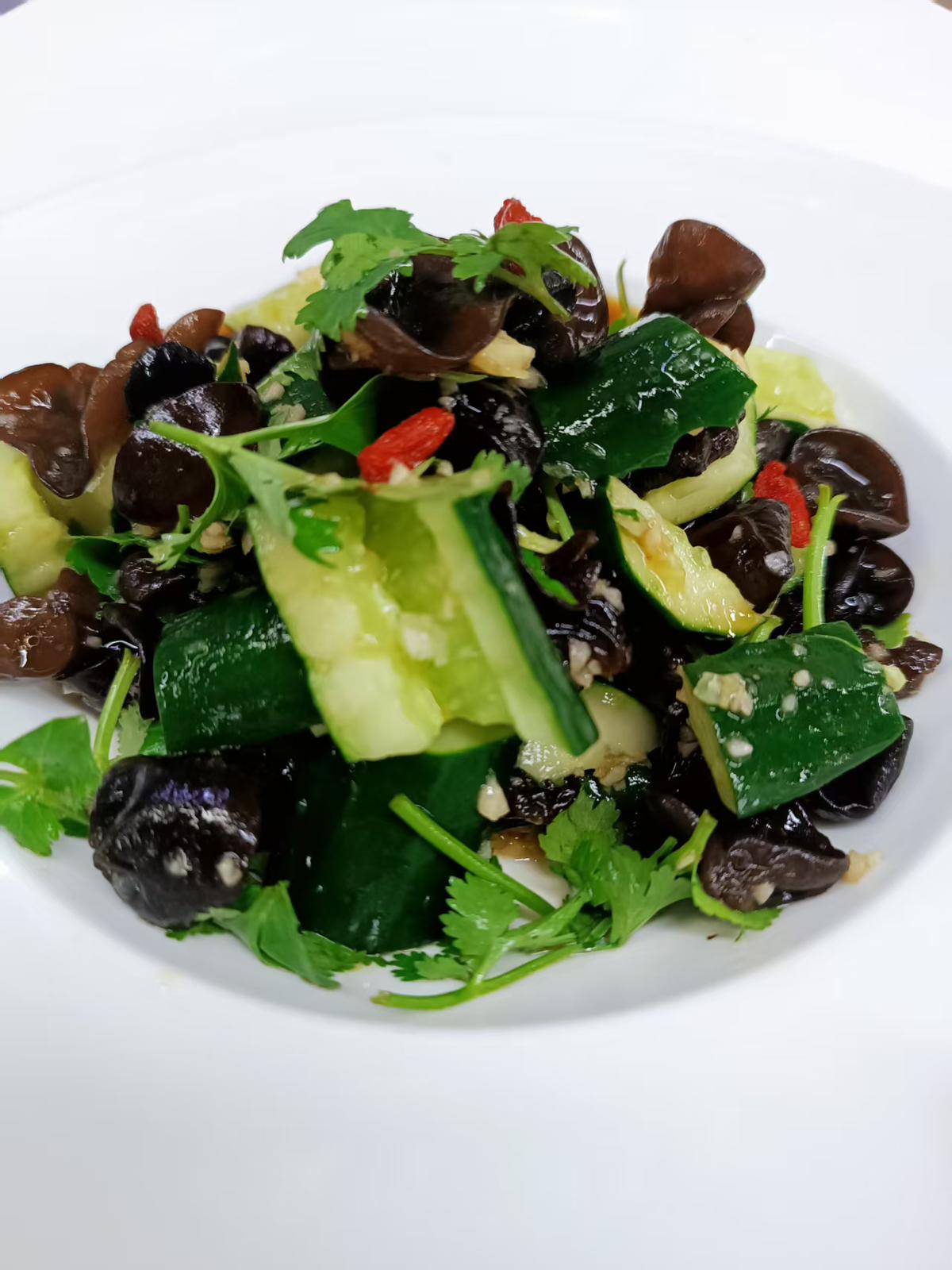 007 凉拌木耳黄瓜 MARINATED AGARIC & CUCUMBER